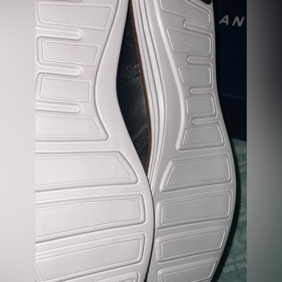 NIB Cole Haan Women’s Original Grand Wing II, Size 11M, Black/Optic White - Picture 6 of 7